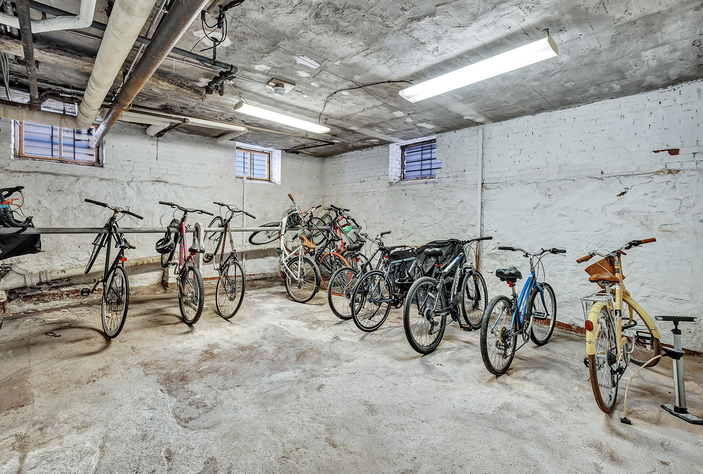 Bike-Storage-01-Howe-Place-New-Haven-CT-4