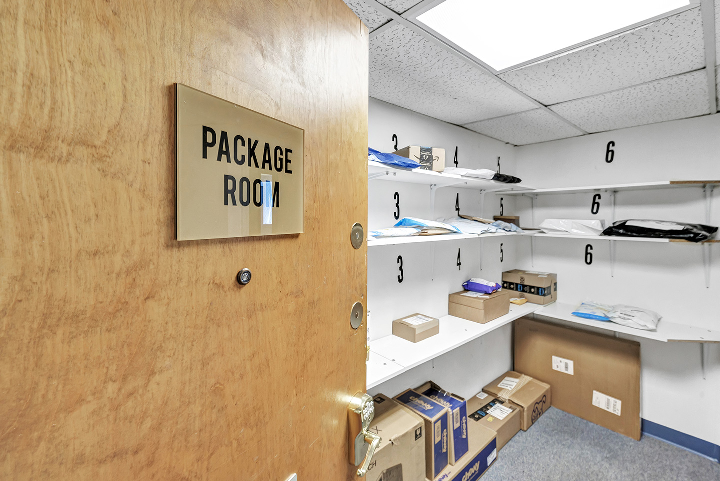 Package-Room-02-Howe-Place-New-Haven-CT-4